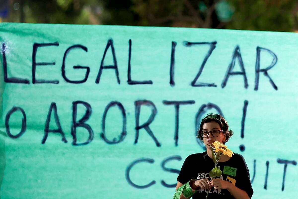 Aborto: saiba quantas ações são abertas contra mulheres no Brasil