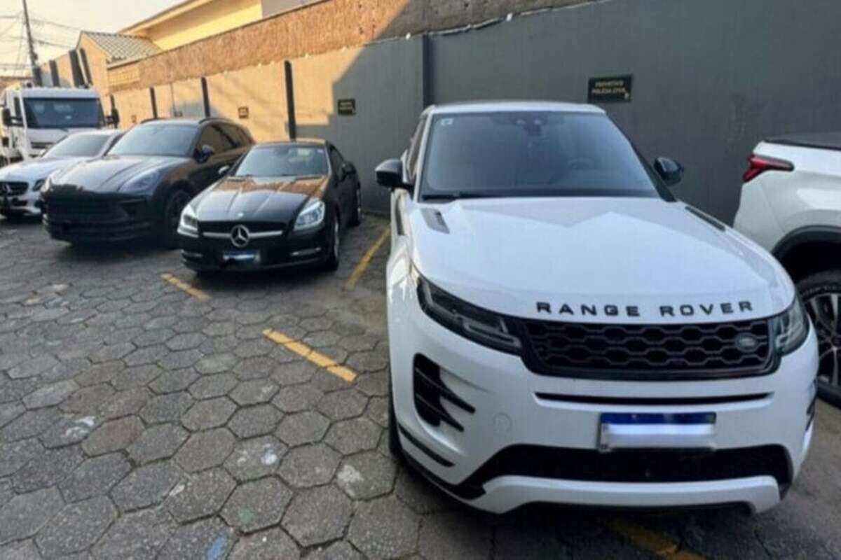 Justiça torna réu trio que aplicava golpes com carros de luxo em SC