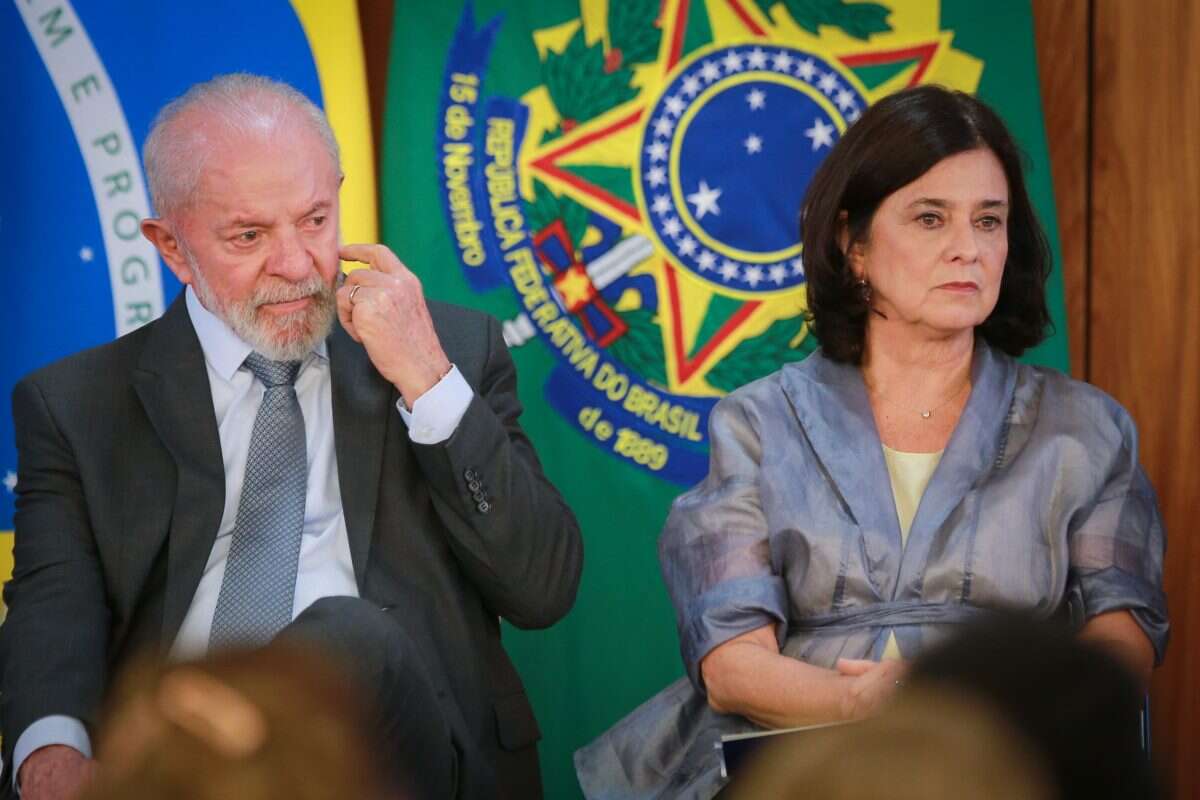 Lula participa de evento com Nísia e evita comentar mudanças na Saúde; vídeo