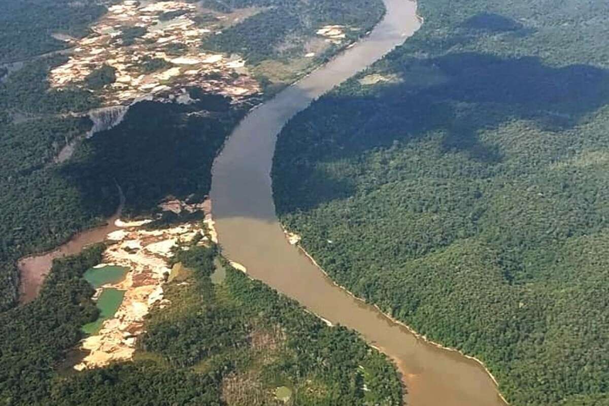 Amazônia: garimpo devastou 584 campos de futebol no primeiro semestre