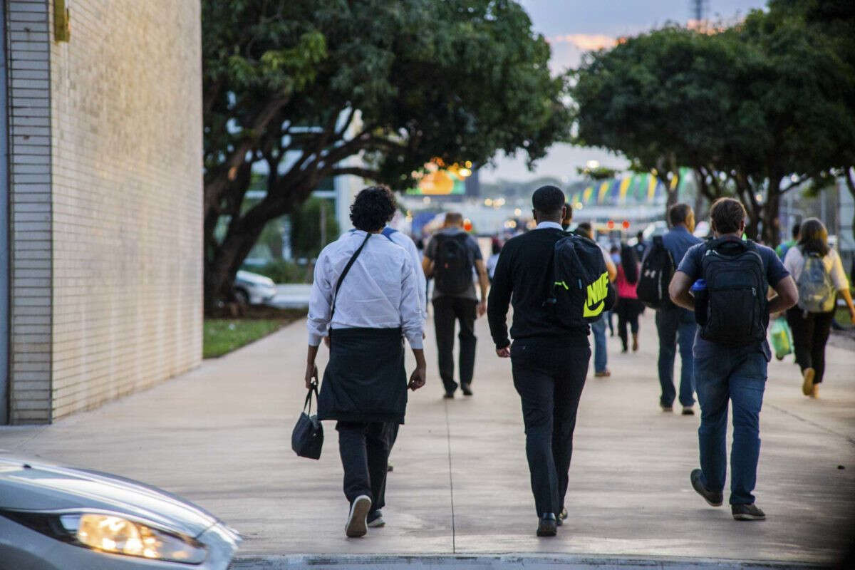 Governo confirma ponto facultativo em 28/10, Dia do Servidor Público