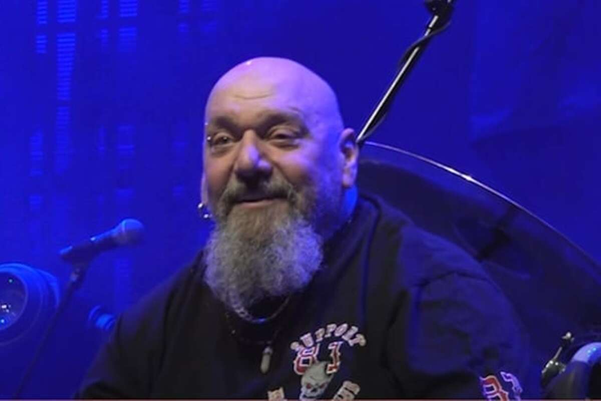 Paul Di’Anno, ex-Iron Maiden, teria morrido sozinho e sem dinheiro