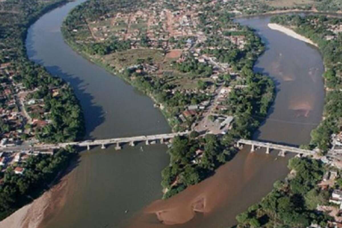 Funcionário de clínica desaparece ao pular em rio para salvar paciente