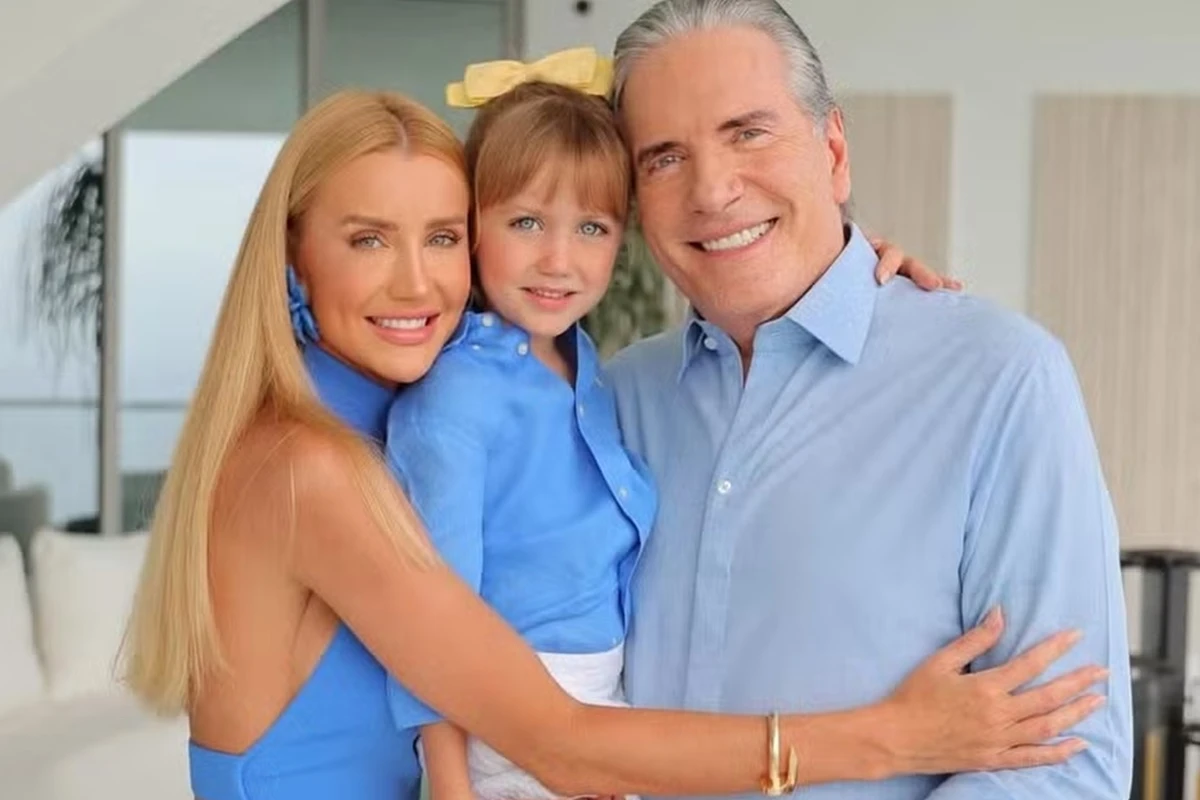 Ana Paula Siebert revela se seguirá mostrando a filha após ataques