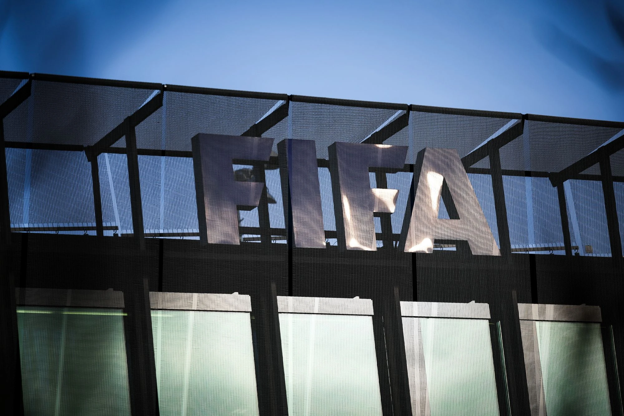 Fifa bate martelo sobre “títulos mundiais” de Palmeiras e Flu. Confira