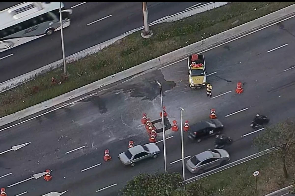 Marginal Tietê tem 3 faixas interditadas por causa de obra na pista