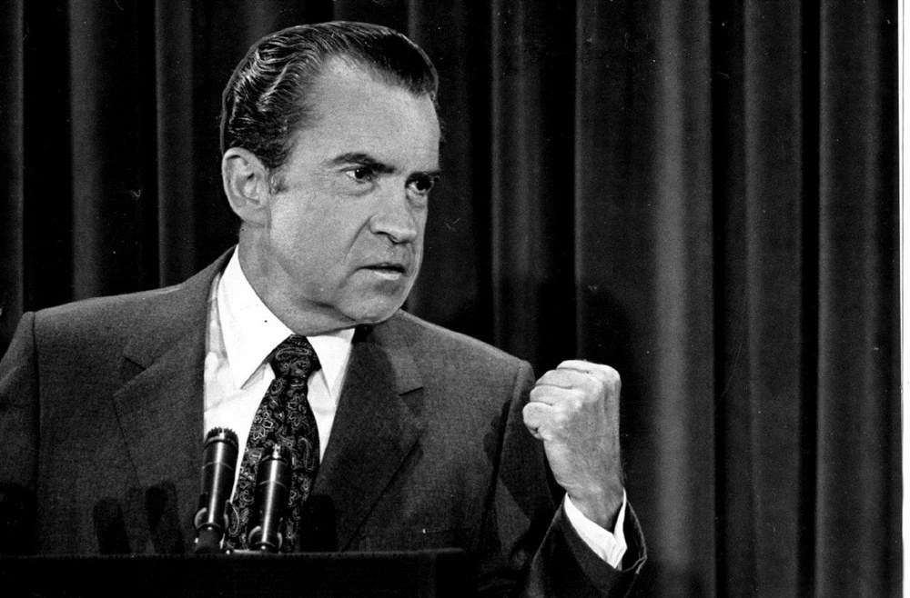 HÁ VINTE ANOS – A política, infelizmente, como ela sempre foi