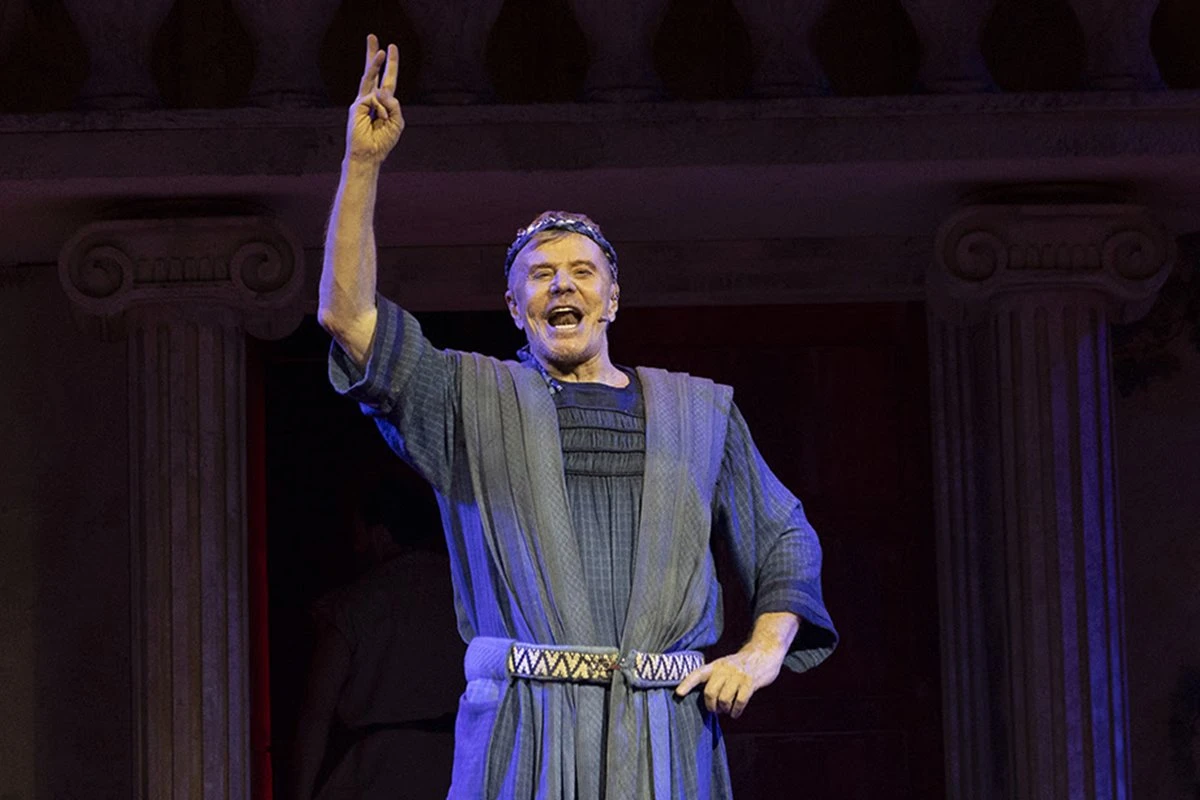 Miguel Falabella chega a Brasília com musical clássico da Broadway