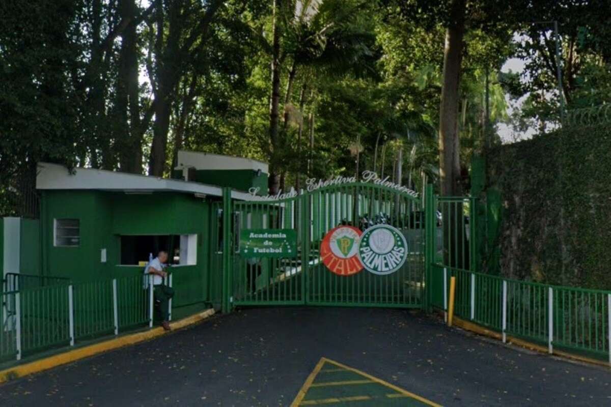 Palmeiras responde campanha contra gramado sintético: “críticas rasas”