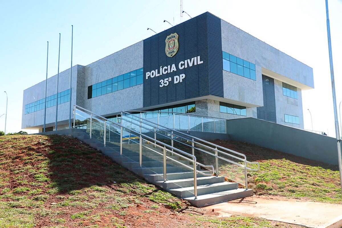 Grupo é preso por espancar jovem durante 15 minutos com barra de ferro