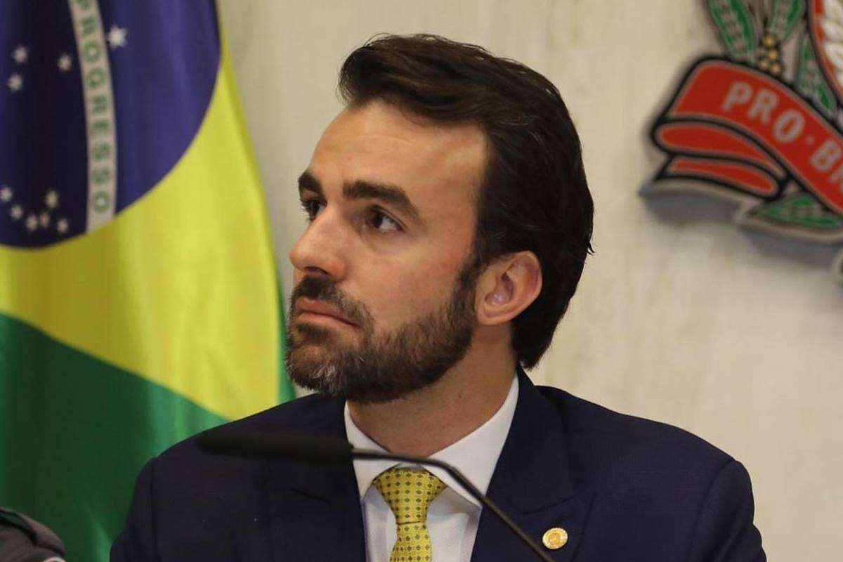 Caso Cintia Chagas: deputado critica “uso incorreto” da Maria da Penha