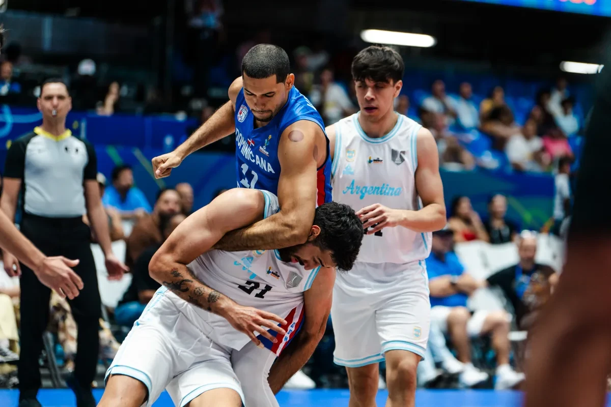 Vídeo: jogadores brigam após partida da Copa América de basquete
