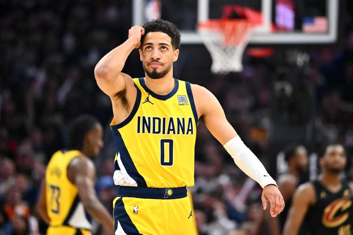 Jogador dos Pacers dá ingresso para torcedor hostilizado por rivais