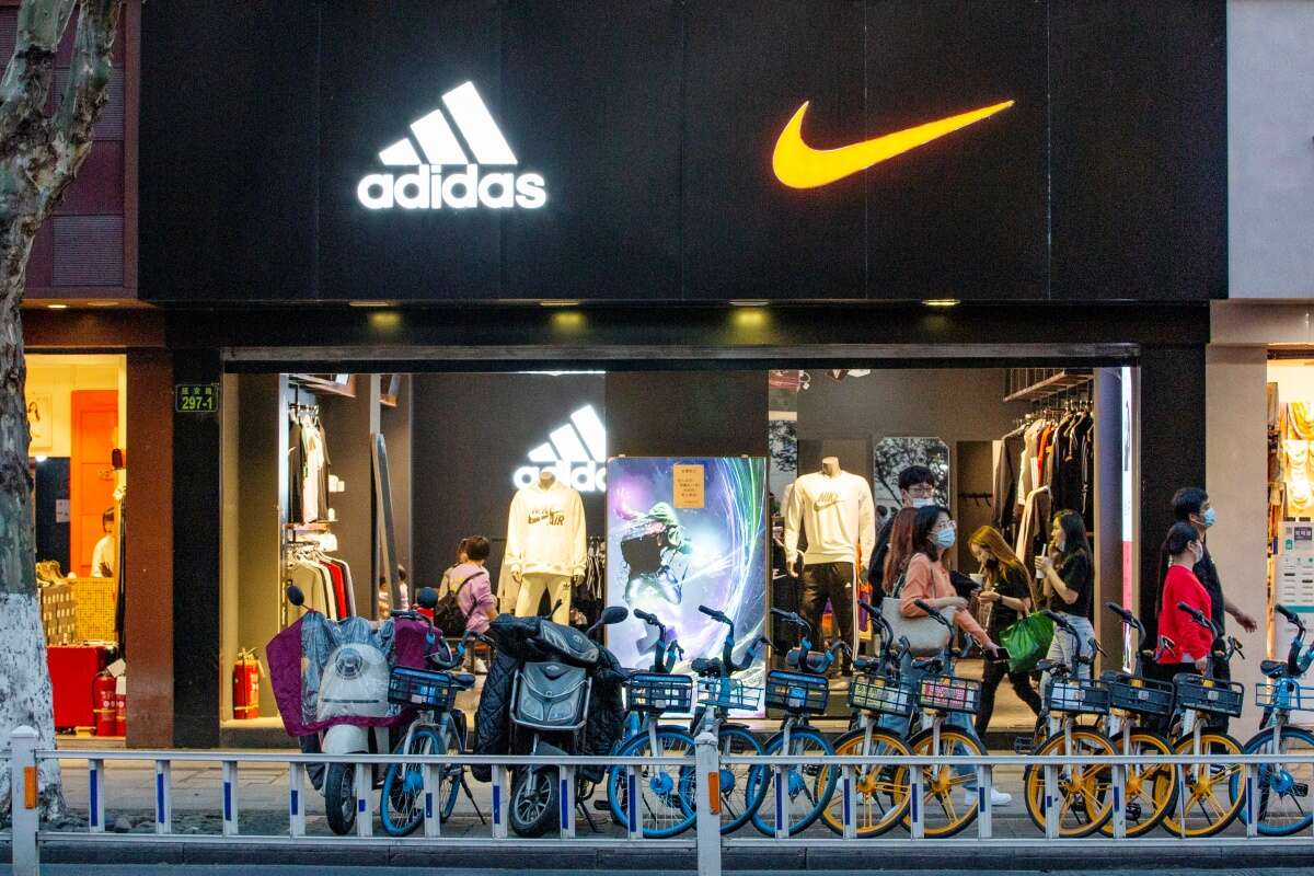 Nike em crise: Adidas Samba é a maior ameaça contra o legado da marca