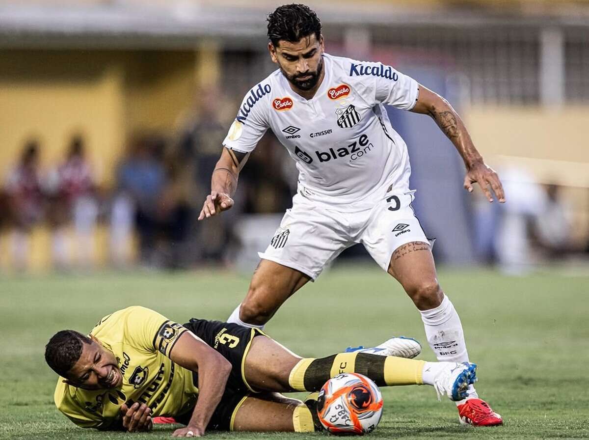 Santos sai na frente, mas São Bernardo vira e vence no Paulista