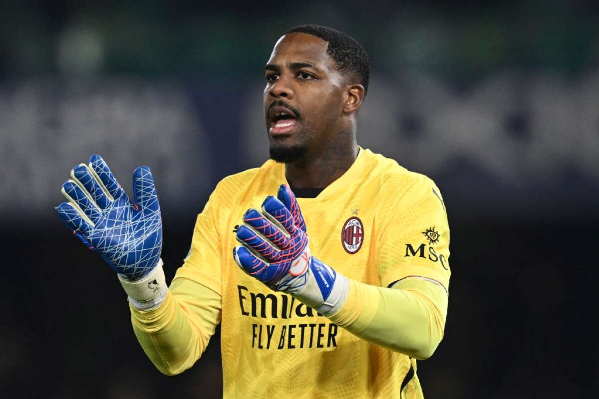 Goleiro do Milan, Maignan acusa torcida de time italiano de racismo