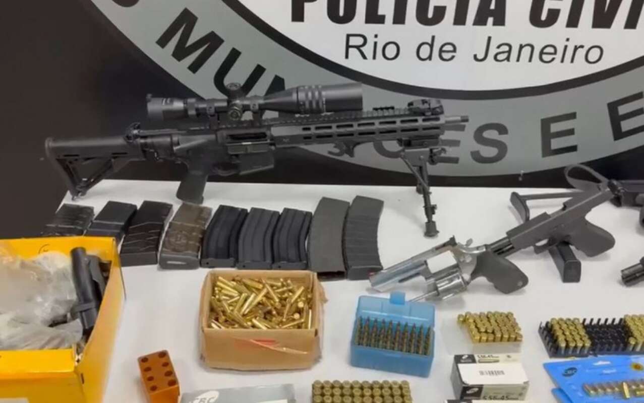 Polícia prende colecionador que desviava fuzis e pistolas para facções