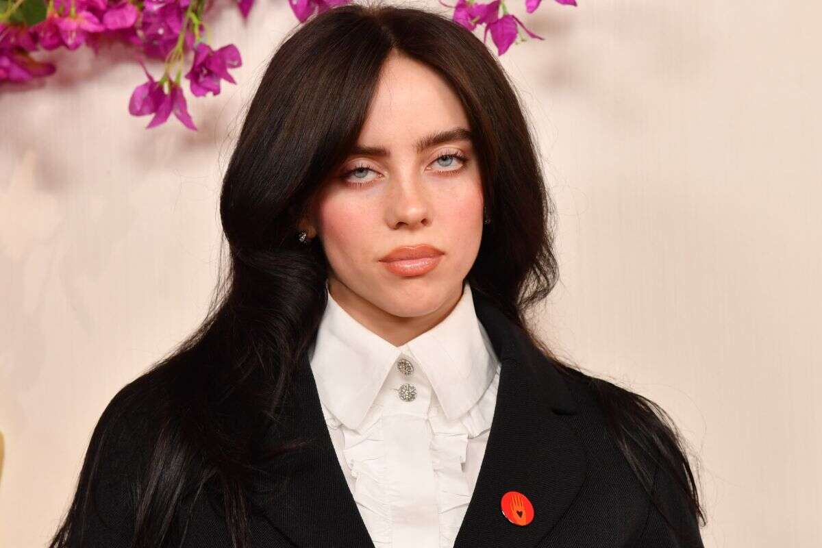 Billie Eilish detona Donald Trump em show: “Odeia mulheres”