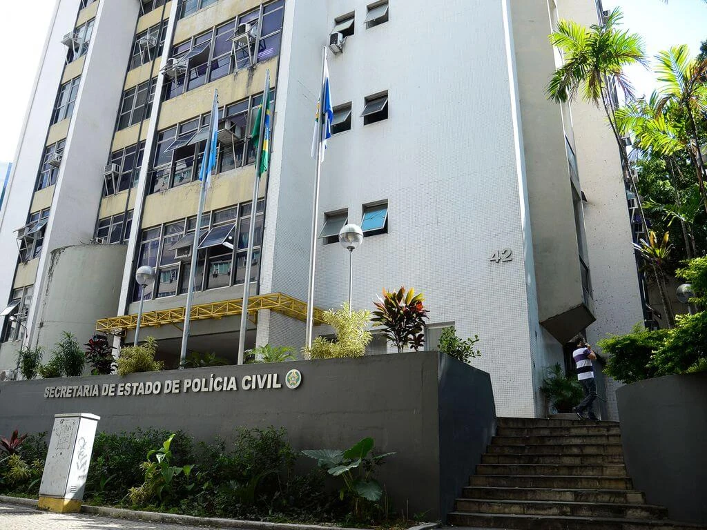 Operação da PCERJ prende 68 pessoas e recupera 600 celulares roubados