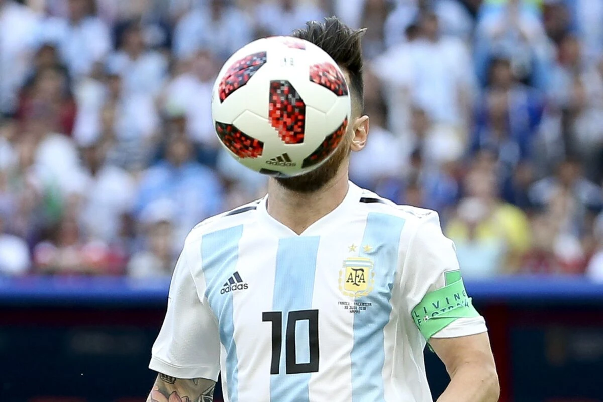 Argentina pode fazer amistoso polêmico com a Rússia, banida do futebol