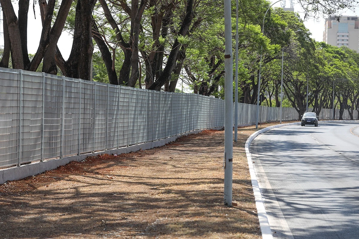 Após 47 anos, Parque da Cidade recebe novo cercamento