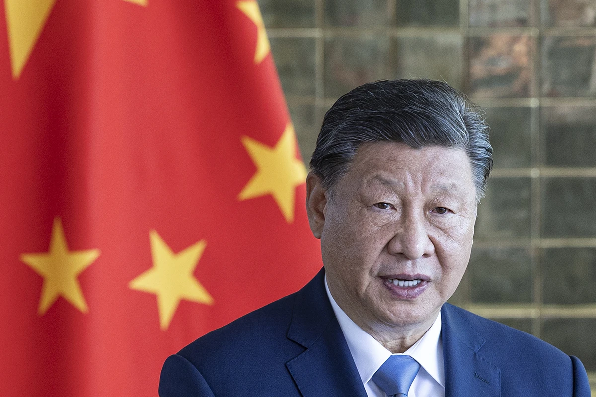 China acusa EUA de bullying e chama reunião da ONU após tarifaço