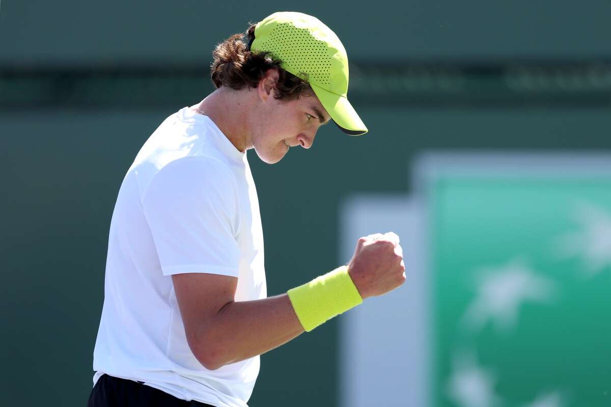 Vídeo: após mal-estar, João Fonseca estreia com vitória no Miami Open