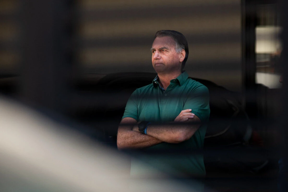 Bolsonaro emite sinais trocados sobre quem apoiará em 2026
