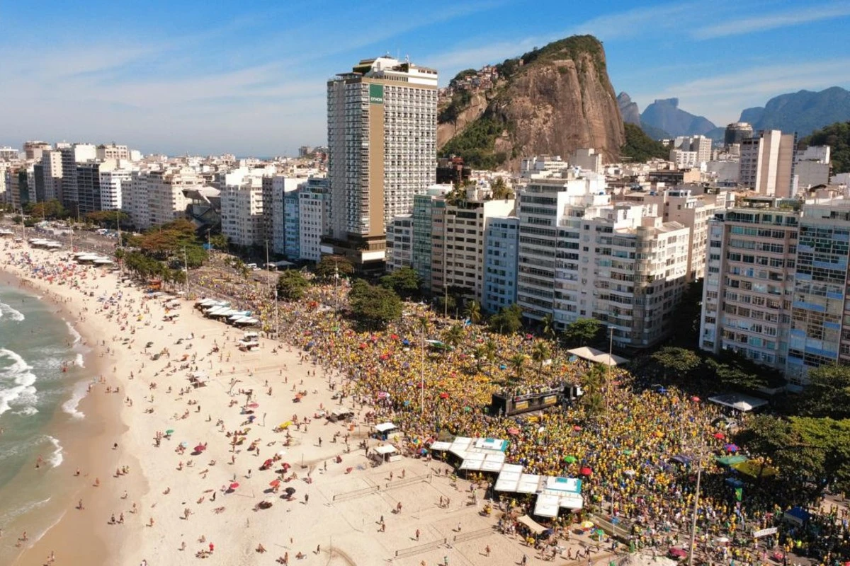 Veja imagens aéreas das manifestações pró-anistia em Brasília, RJ e SP