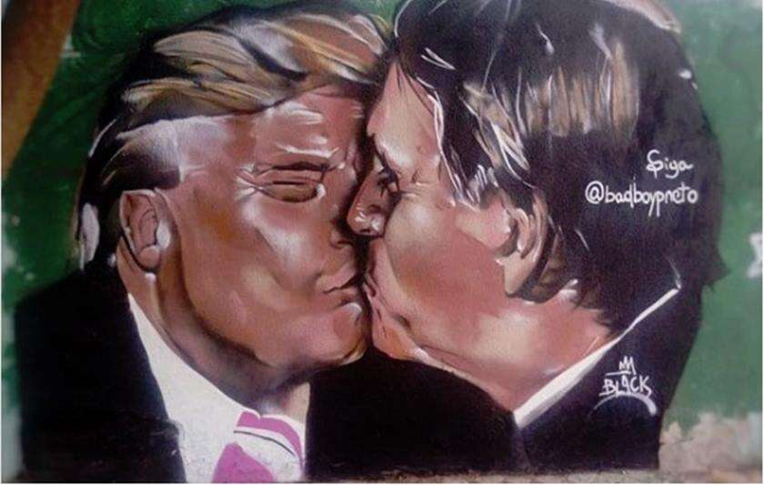 Uma foto. Pelo menos uma foto com Trump, implora Bolsonaro