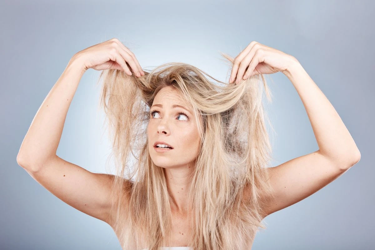 Diga adeus ao frizz com estas 10 dicas de uma profissional