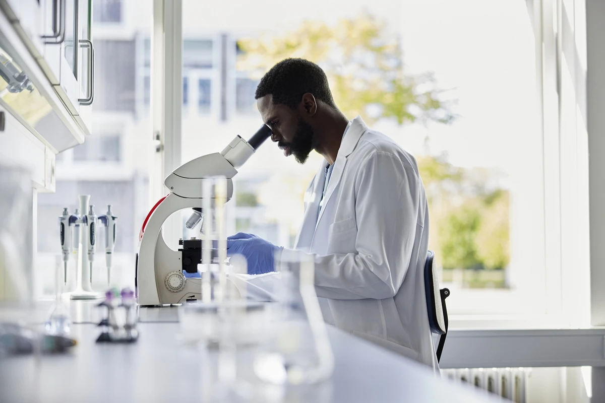 Cientistas têm bons resultados em testes de terapia contra o Alzheimer
