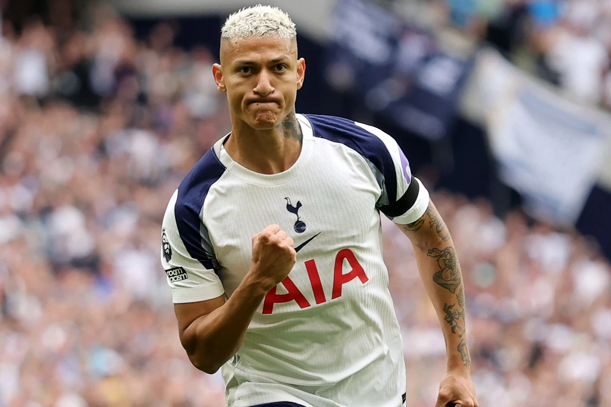 Técnico do Tottenham destaca importância de Richarlison: “Meu titular”