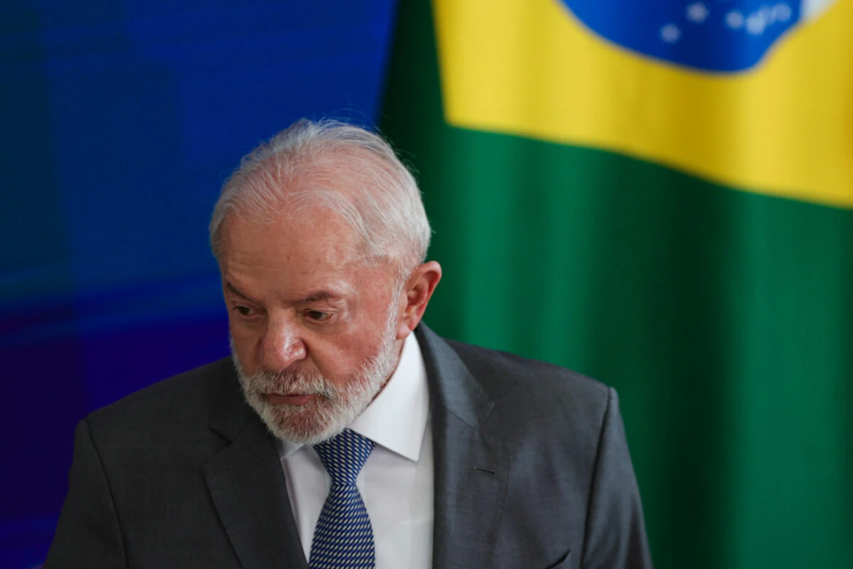 Com tarifaço, governo faz últimos ajustes antes de anunciar plano emergencial