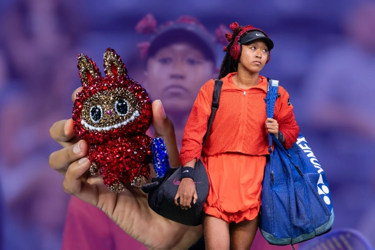 Com Labubus cravejados, Naomi Osaka transforma quadras em passarelas