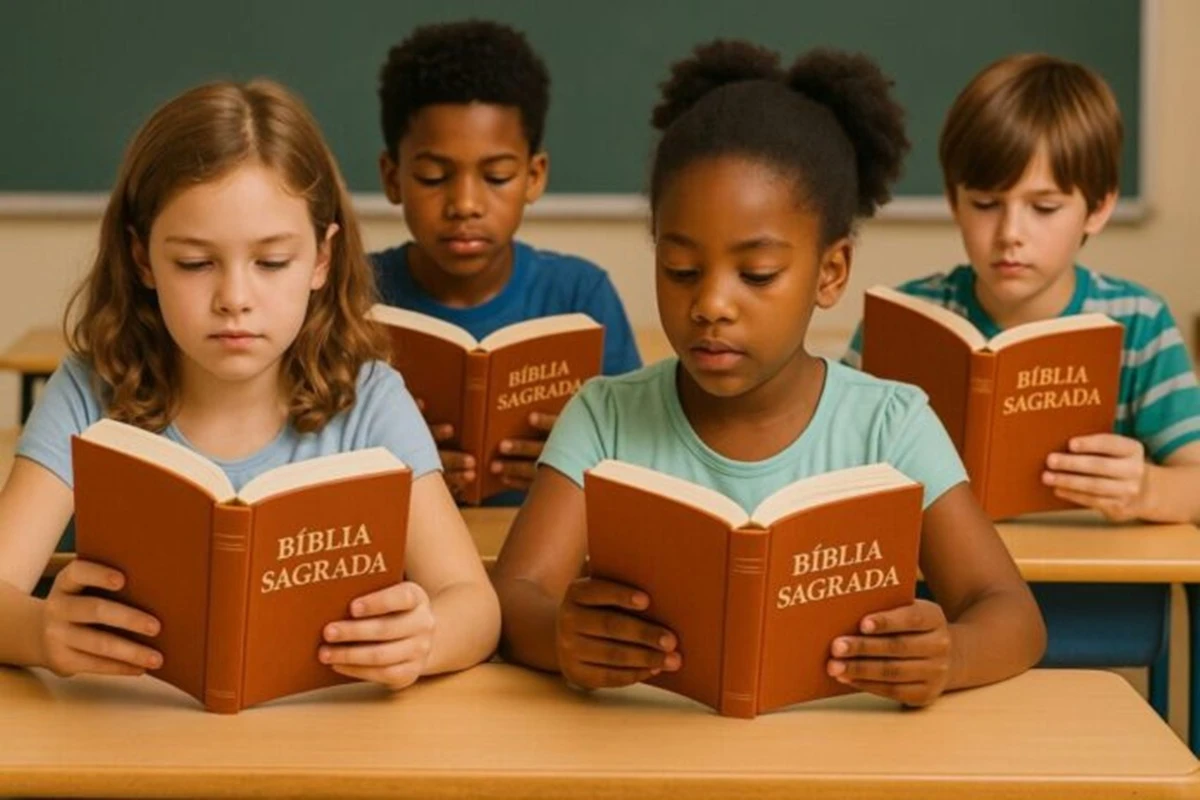Vereador do PL quer “intervalo bíblico” em escolas de Manaus