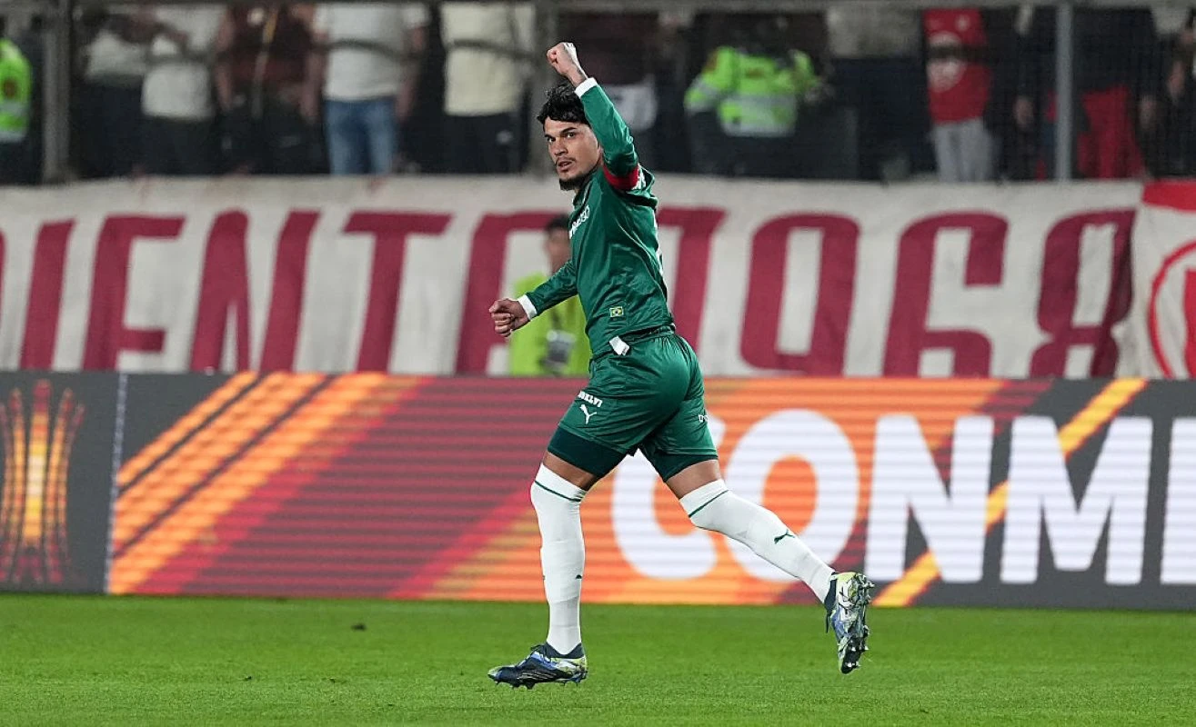 Gustavo Gómez faz gol e atinge marcas históricas na Libertadores