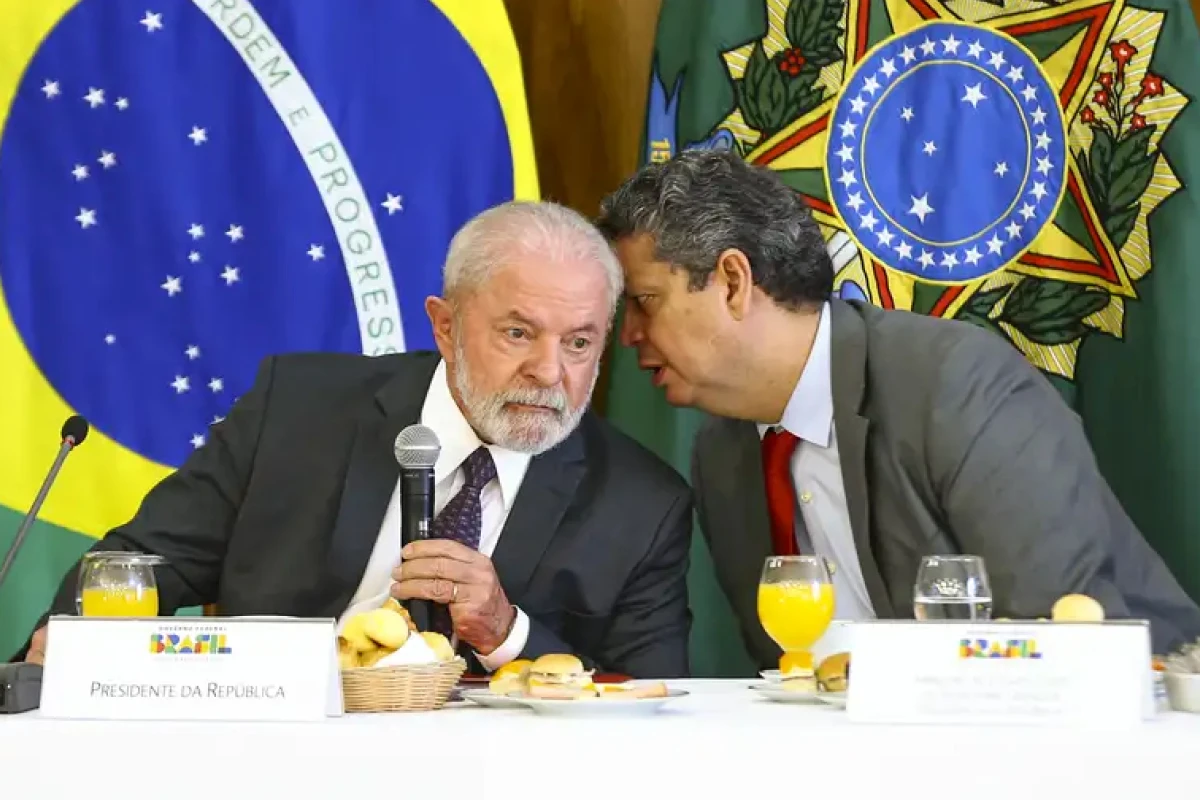 Ministro do Planalto nega saída do cargo: “Fofoca e cerco político”