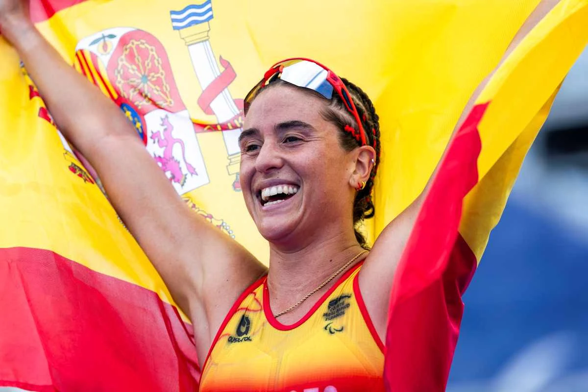 Medalhista paralímpica anuncia aposentadoria após sofrer bullying