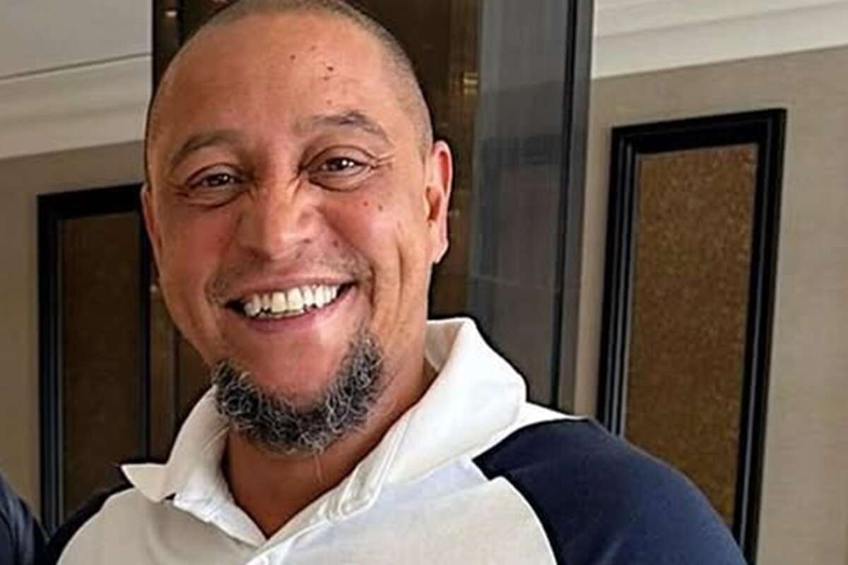 Morando em CT após divórcio, Roberto Carlos já fez a fila andar