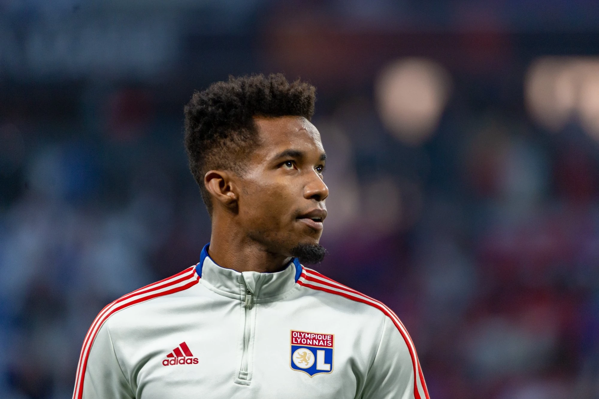 Vasco anuncia a contratação de Thiago Mendes, ex-São Paulo