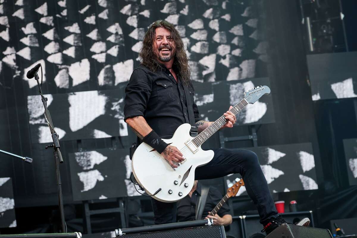 Após traição, Dave Grohl é apontado como affair de “deusa do pornô”