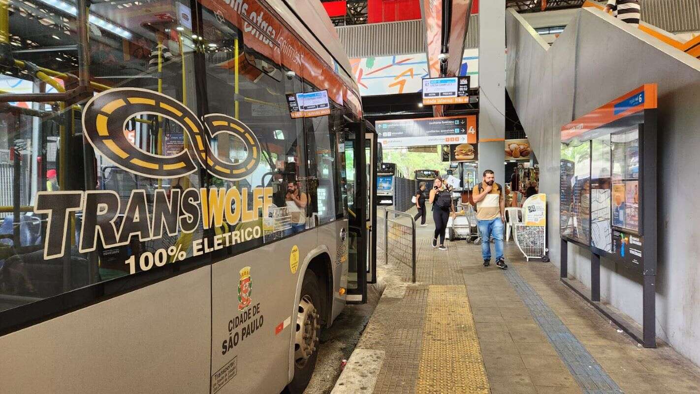 Empresas de ônibus mostram interesse em substituir UpBus e Transwolff