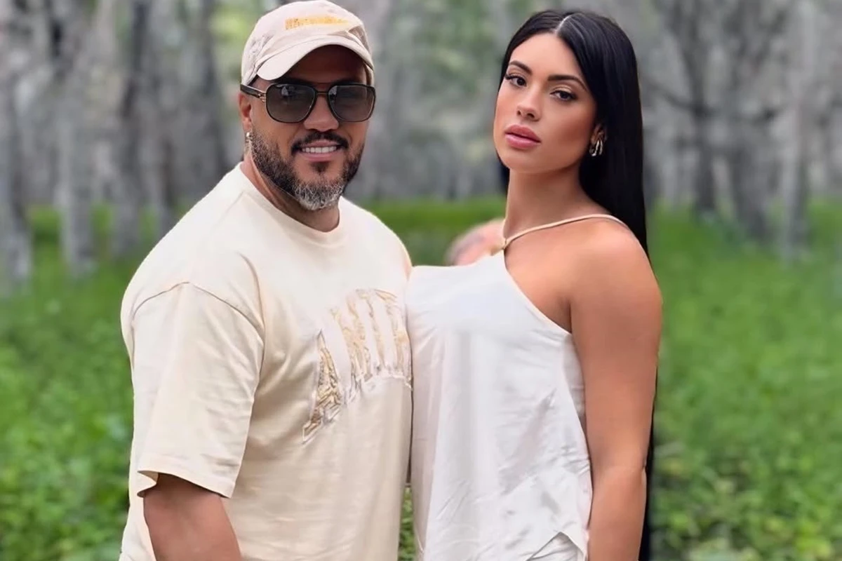 Foto: “Amor”, declara Belo em primeiro post com Rayane Figliuzzi