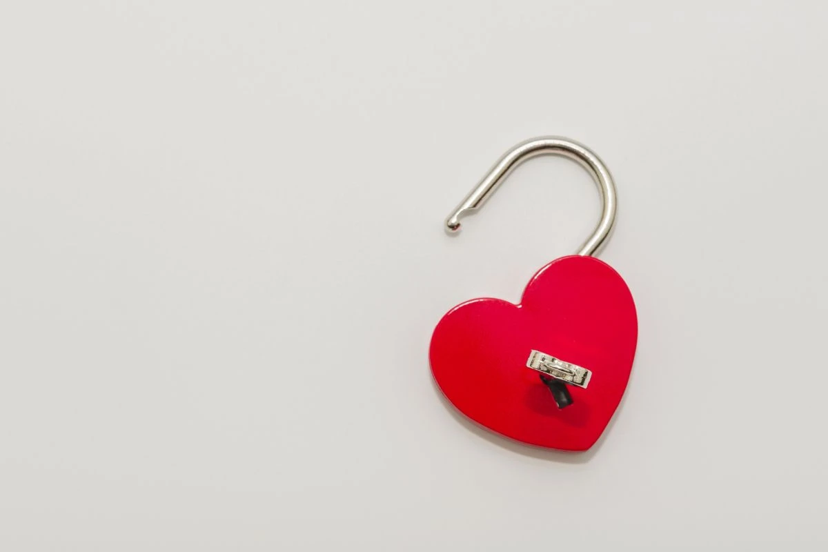 Se ilude ou some após o date? Descubra como seu signo age no amor