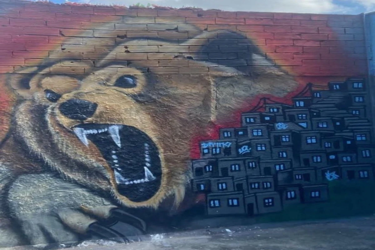 Spray e sangue: muro vira campo de batalha entre CV e TCP no Rio