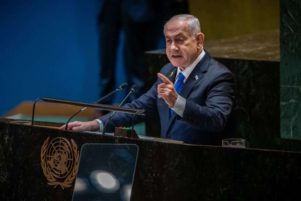 Em meio à ofensiva no Líbano, Netanyahu promete derrubar regime do Irã