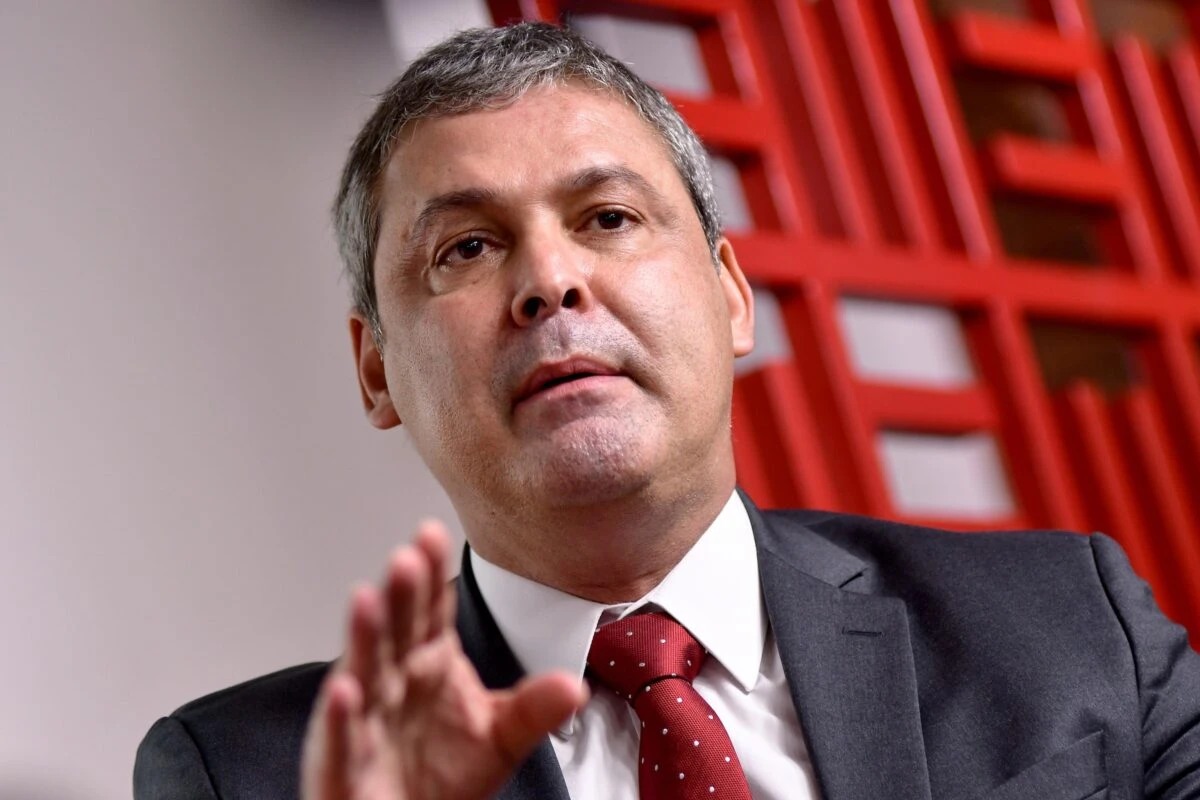 “Não pode haver concessão à chantagem da oposição”, diz líder do PT