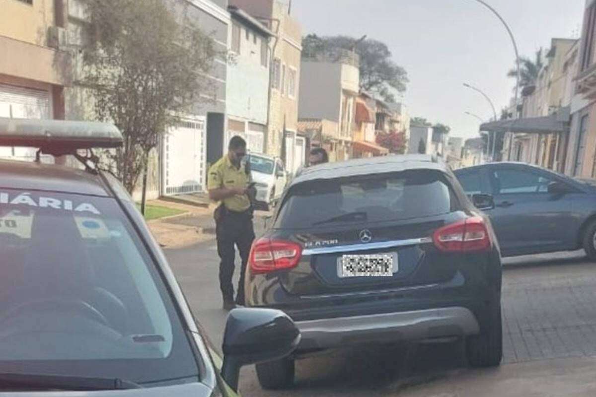 Motorista com CNH vencida é pego dirigindo após curso de reciclagem