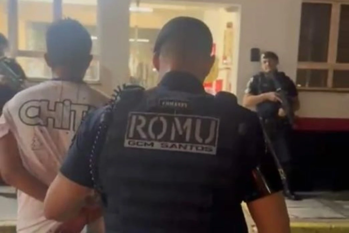 Homem procura GCM após agressão de companheira e acaba preso em Santos